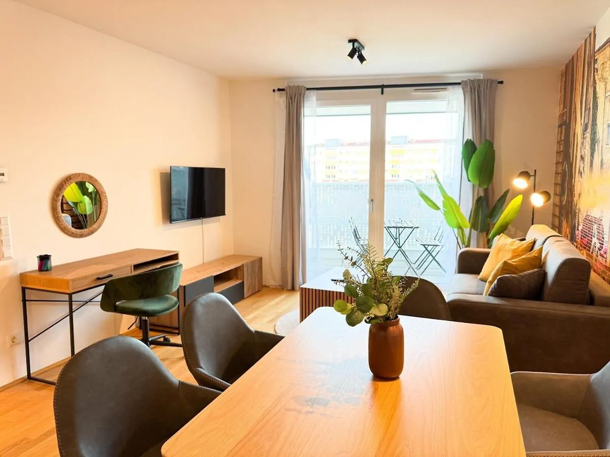 Cozy & Modern 2 Bedroom Apartment In Peaceful Area ウィーン オーストリア