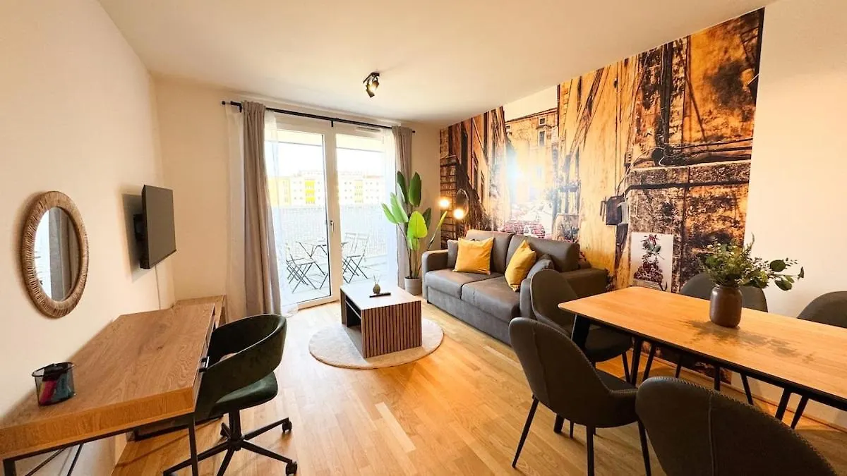 Cozy & Modern 2 Bedroom Apartment In Peaceful Area ウィーン