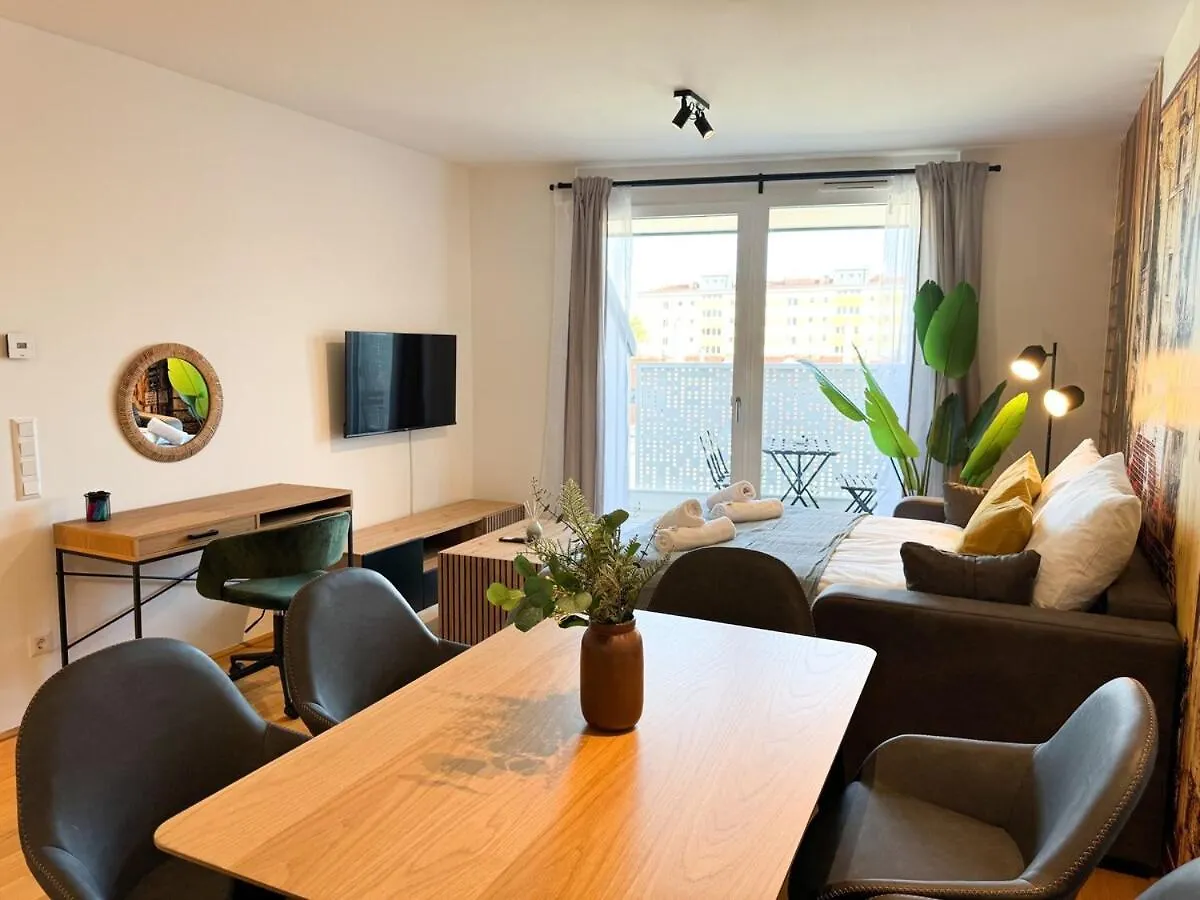 Cozy & Modern 2 Bedroom Apartment In Peaceful Area ウィーン オーストリア