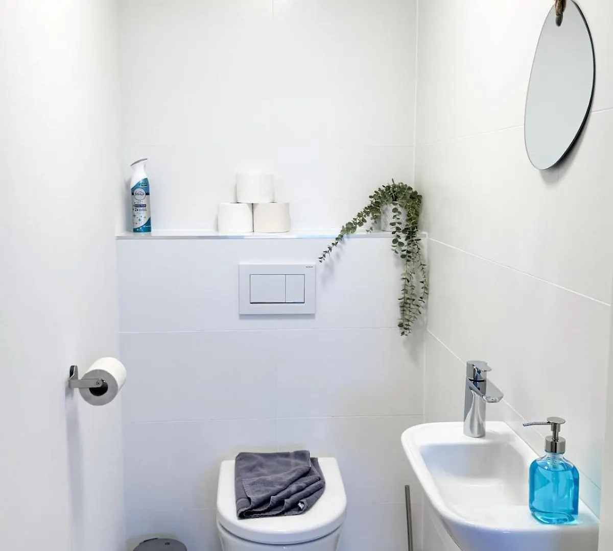 Cozy & Modern 2 Bedroom Apartment In Peaceful Area ウィーン